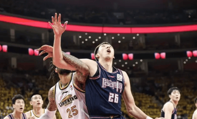 日本队带队取胜！，凯恩重要时刻领先优势明显引发球迷热议的简单介绍